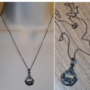 Solid Sterling Silver 925 Claddagh Symbol Necklace Friendship Loyalty and Love.